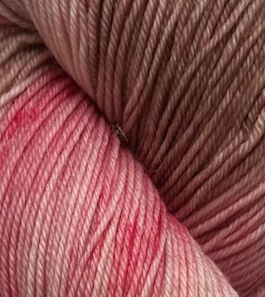Hand-Dyed-Fingering-Oak-001