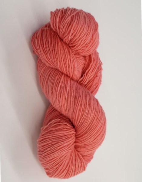 Hand-Dyed-Wool-Fingering-Salmon-002