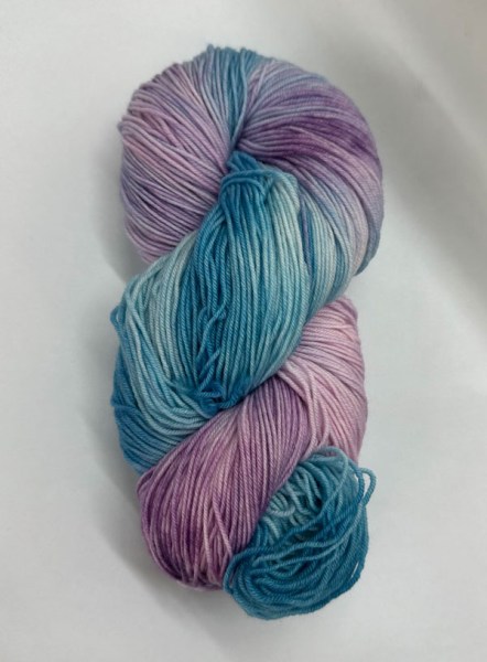 Hand-Dyed-fingering-Cotton-Candy-002